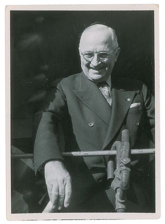Lot #112 Harry S. Truman Typed Letters Signed - Image 4