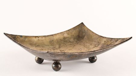 Lot #65 Dwight D. Eisenhower: Mexican Tray and Signature Tray and Signature - Image 2