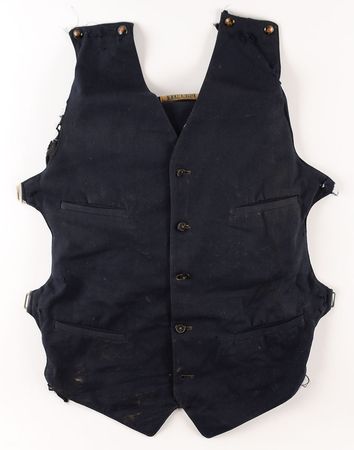 Lot #1013  Bonnie and Clyde Bullet-Proof Vest - Image 9