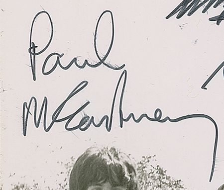 Lot #639 Beatles: Rare Help! photo signed in the Bahamas - Image 5