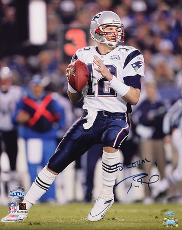 Lot #918 Tom Brady Signed Photograph - Image 1