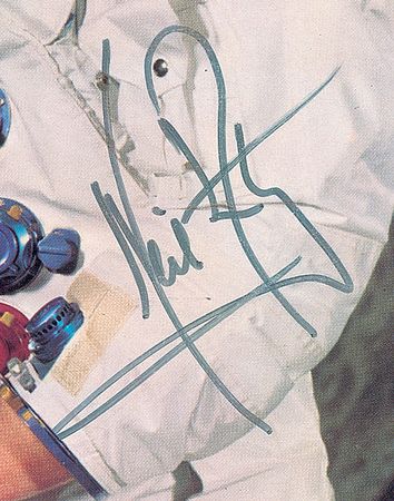 Lot #332 Neil Armstrong Signed Photograph - Image 2