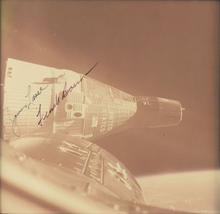 Lot #381 Gemini Rendezvous Signed Photographs - Image 4