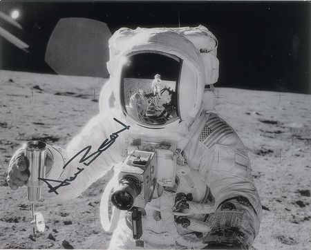 Lot #2418 Alan Bean Signed Photograph - Image 1