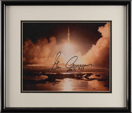 Lot #2506 Gene Cernan Signed Photograph - Image 2