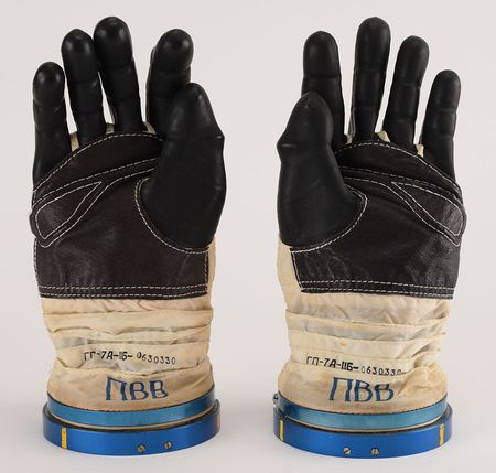 Lot #2551 Valeri Polyakov's Sokol KV Spacesuit Gloves - Image 1