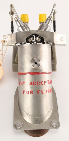 Lot #2238  Gemini Rocketdyne SE-6 RCS Thruster - Image 2