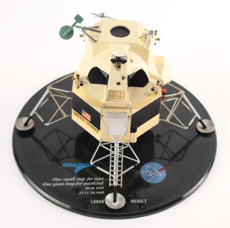 Lot #2195  Apollo Lunar Module Model - Image 1