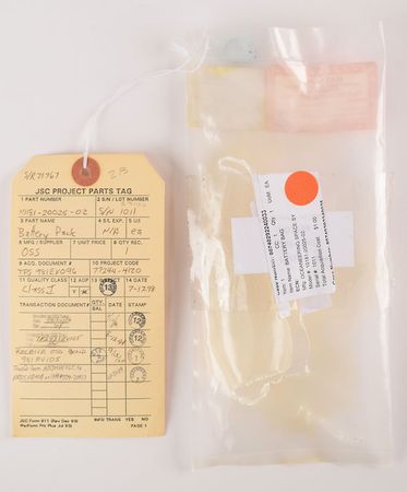Lot #2602  Space Shuttle Battery Bag - Image 4