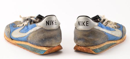 Lot #702 LIVE Boston: Sib Hashian's Studio-Used Pair of 'Kick Drum Nike' Running Shoes Sneakers - Image 4