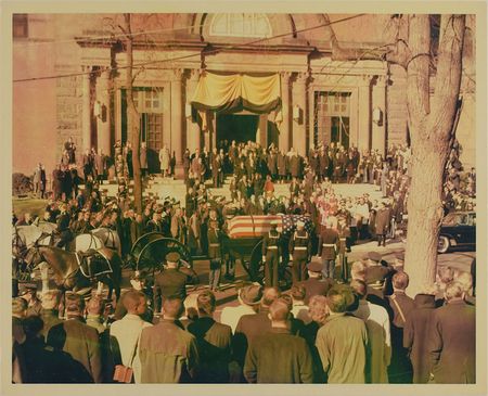 Lot #40 Cecil Stoughton's John F. Kennedy Funeral Photo Album: Cecil Stoughton's personal chronicle of JFK's funeral - Image 16