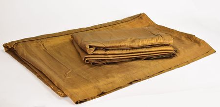 Lot #28 Jacqueline Kennedy's Bedspreads: Silken