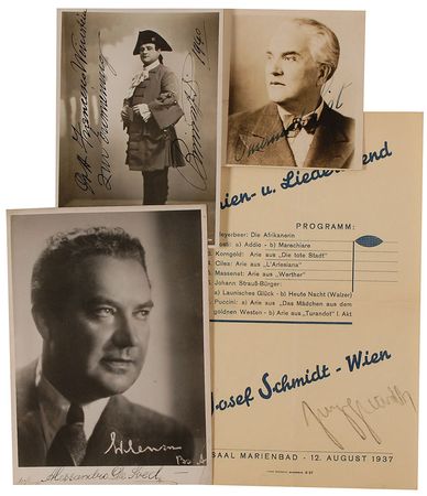 Lot #681  Singers - Image 1