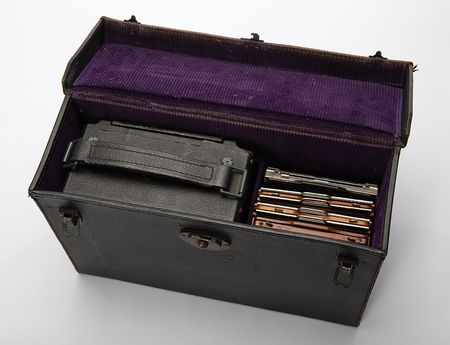 Lot #6161 Antique Graflex Speed Graphic Press Camera - Image 4
