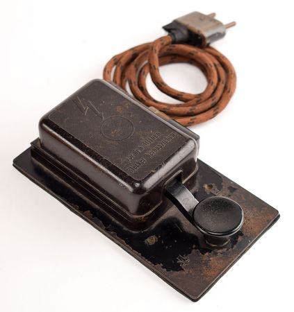 Lot #322 German 1935 Enigma Machine: Fully functioning 1935 Enigma I machine used by the German military - Image 24