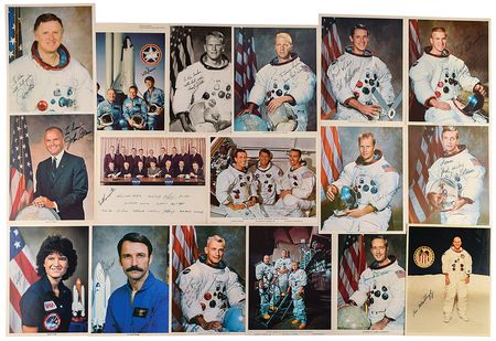 Lot #454 Astronauts Group Lot - Image 1