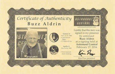 Lot #435 Buzz Aldrin Signed Photograph - Image 2
