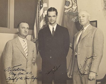 Lot #385 Howard Hughes: Oversized photo of Hughes visiting the Army Air Corps - Image 1