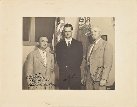 Lot #385 Howard Hughes: Oversized photo of Hughes visiting the Army Air Corps - Image 2