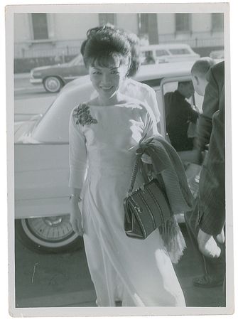 Lot #230 Madame Ngo Dinh Nhu Signed Photograph - Image 2
