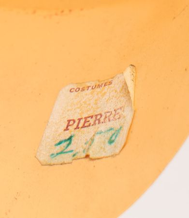 Lot #33 John F. Kennedy Memorabilia Collection: Pins, Cards, Masks, and Tapestry - Image 11