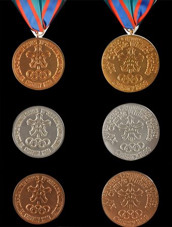 Lot #3092  Calgary 1988 Winter Olympics Winner's and Participation Medal Collection - Image 6