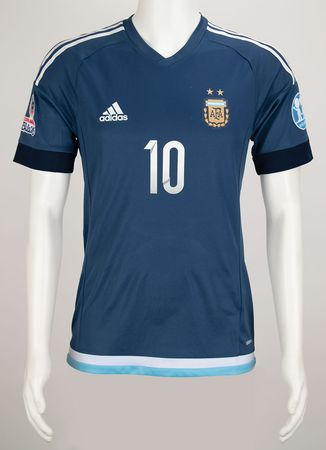 Lot #892 Soccer: Lionel Messi: Worn by Messi in the 2015 Copa América - Image 1