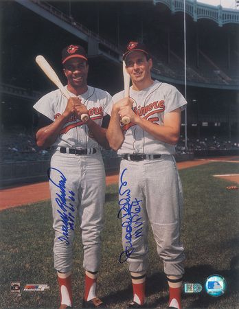 Lot #817 Frank Robinson and Brooks Robinson - Image 1