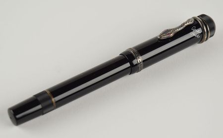 Lot #523 Agatha Christie Pen - Image 1