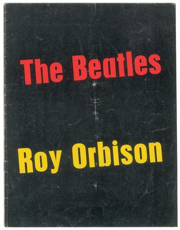 Lot #564 Beatles and Roy Orbison: The Beatles and Roy Orbison rock and sign at the Gaumont Cinema in '63 - Image 3