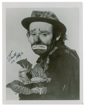 Lot #813 Emmett Kelly, Sr Signed Photographs - Image 1