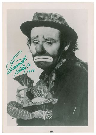 Lot #813 Emmett Kelly, Sr Signed Photographs - Image 2