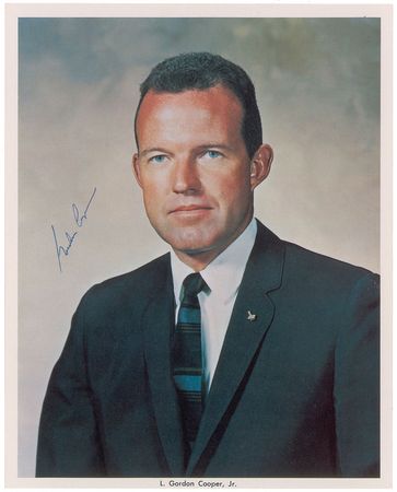 Lot #403 Mercury Astronauts Signed Photographs - Image 5