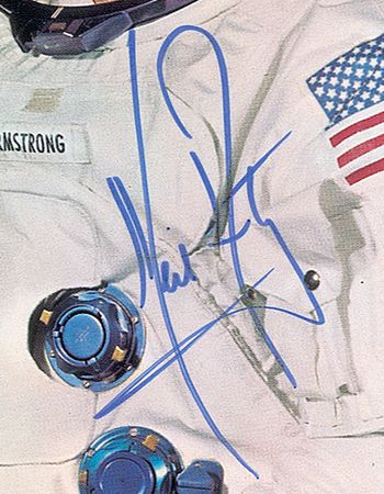 Lot #344 Neil Armstrong Signed Photograph - Image 2