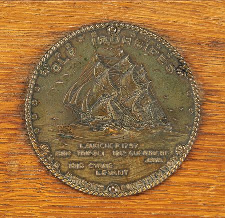 Lot #304 USS Constitution: Beautiful display box made from the hull of the USS Constitution - Image 3
