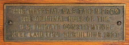 Lot #304 USS Constitution: Beautiful display box made from the hull of the USS Constitution - Image 4