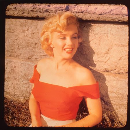 Lot #736 Marilyn Monroe Archive of Original Negatives, Sold With Copyright: Sold with copyright: a remarkable archive of nearly 200 negatives of Marilyn Monroe shot during the production of Niagara - Image 2