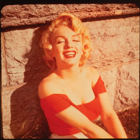 Lot #736 Marilyn Monroe Archive of Original Negatives, Sold With Copyright: Sold with copyright: a remarkable archive of nearly 200 negatives of Marilyn Monroe shot during the production of Niagara - Image 3