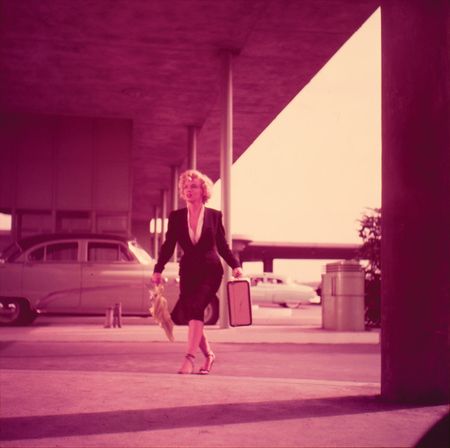 Lot #736 Marilyn Monroe Archive of Original Negatives, Sold With Copyright: Sold with copyright: a remarkable archive of nearly 200 negatives of Marilyn Monroe shot during the production of Niagara - Image 14