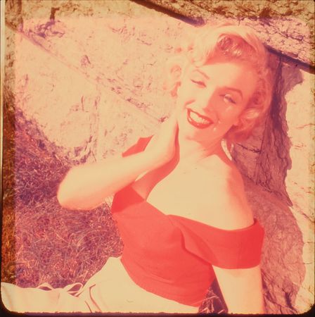 Lot #736 Marilyn Monroe Archive of Original Negatives, Sold With Copyright: Sold with copyright: a remarkable archive of nearly 200 negatives of Marilyn Monroe shot during the production of Niagara - Image 9