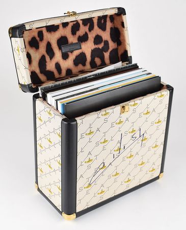 Lot #580 Beatles: Stella McCartney and Billie Eilish: One-of-a-kind Beatles jumper and 'Yellow Submarine' record box from the 'All Together Now' collection, signed by Billie Eilish and Stella McCartney - Image 2