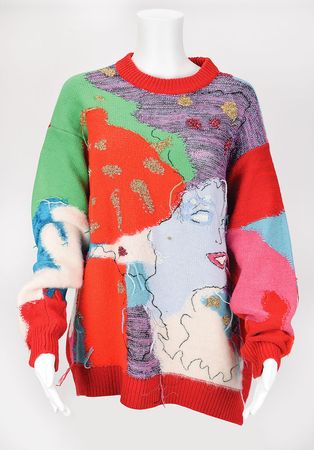 Lot #580 Beatles: Stella McCartney and Billie Eilish: One-of-a-kind Beatles jumper and 'Yellow Submarine' record box from the 'All Together Now' collection, signed by Billie Eilish and Stella McCartney - Image 6