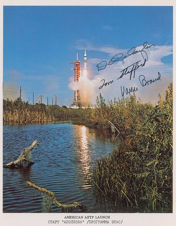 Lot #369 Apollo-Soyuz Signed Photographs - Image 1