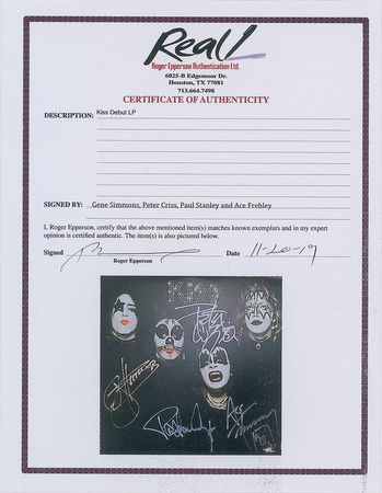 Lot #667 KISS Album - Image 2