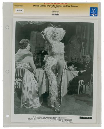 Lot #833 Marilyn Monroe Photographs - Image 2