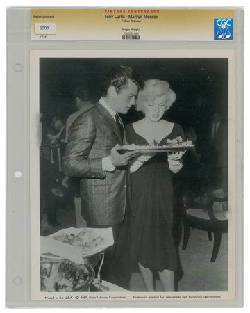 Lot #835 Marilyn Monroe Photograph - Image 1