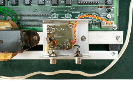 Lot #6001  Apple-1 Computer - Image 8