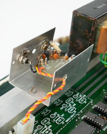 Lot #6001  Apple-1 Computer - Image 10