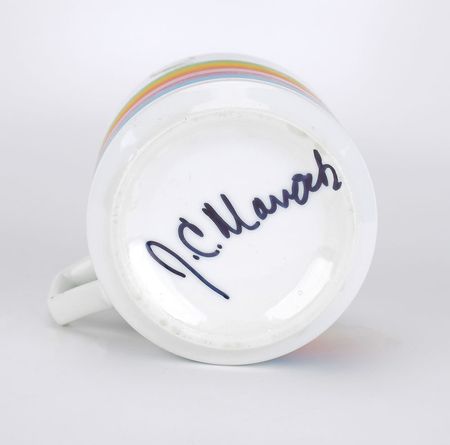 Lot #6026  Apple Mug Signed by Jerry Manock - Image 3