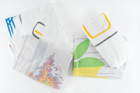 Lot #6024 Group of (4) Apple Beach Towels - Image 2
